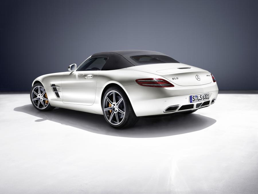  Mercedes-Benz SLS AMG Roadster 2011 года  (фото 148 из 183)